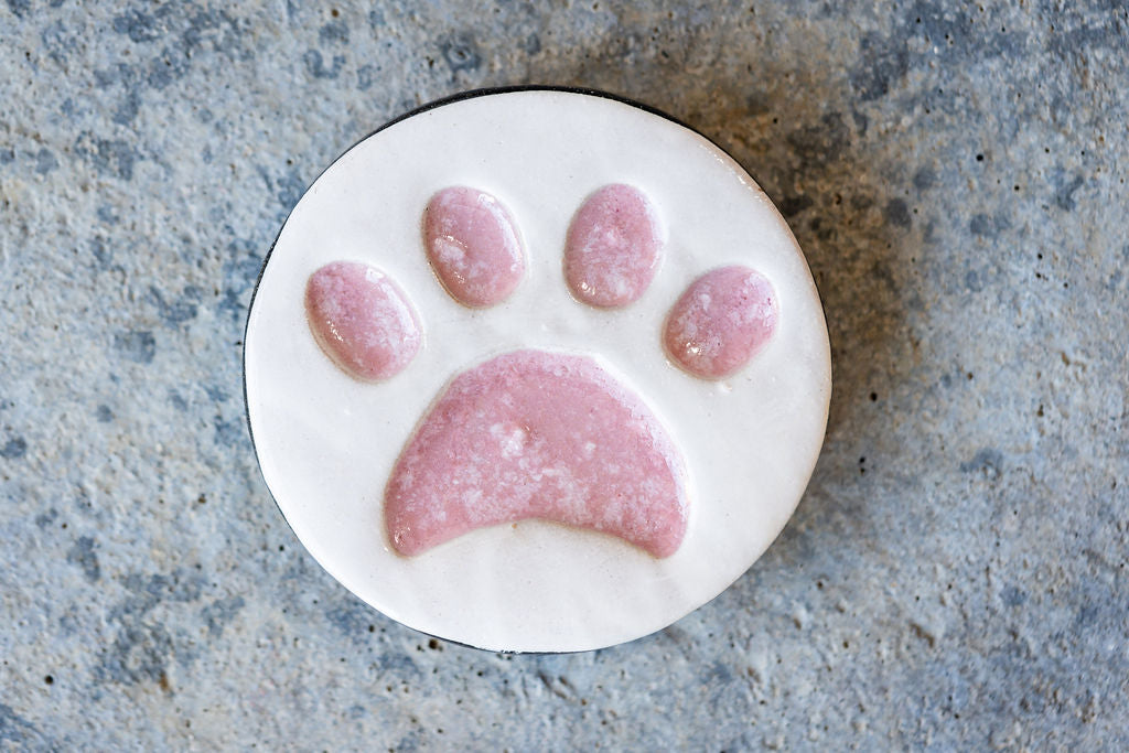 Circular Pet Memorial Tile with Paw Print - Minimalist Ceramic Tribute