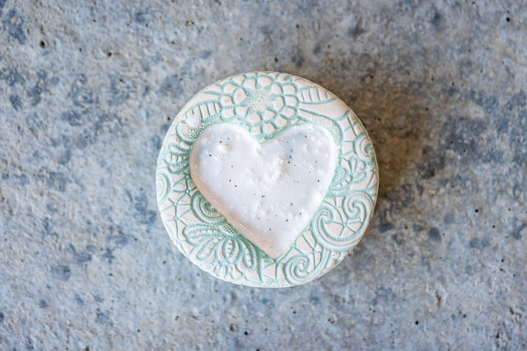 Lace Detail Pet Memorial Pebble - Natural Ceramic Tribute with Colored Texture
