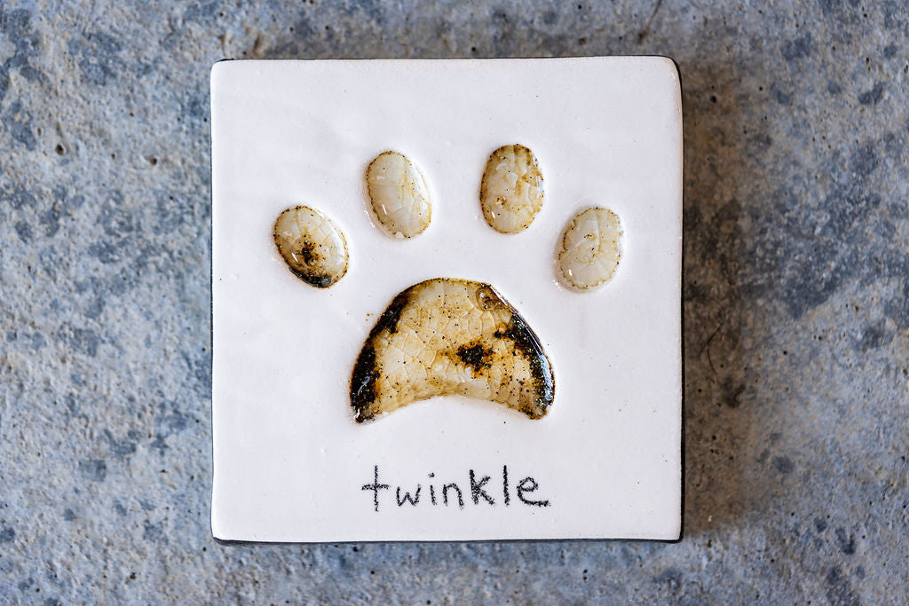Square Pet Memorial Tile with Paw Print - Custom Ceramic Tribute with Optional Text