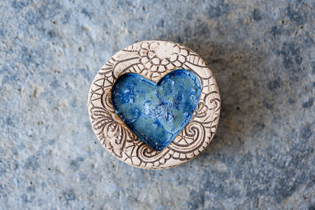 Lace Detail Memorial pebble - Natural Ceramic Tribute with Colored Texture