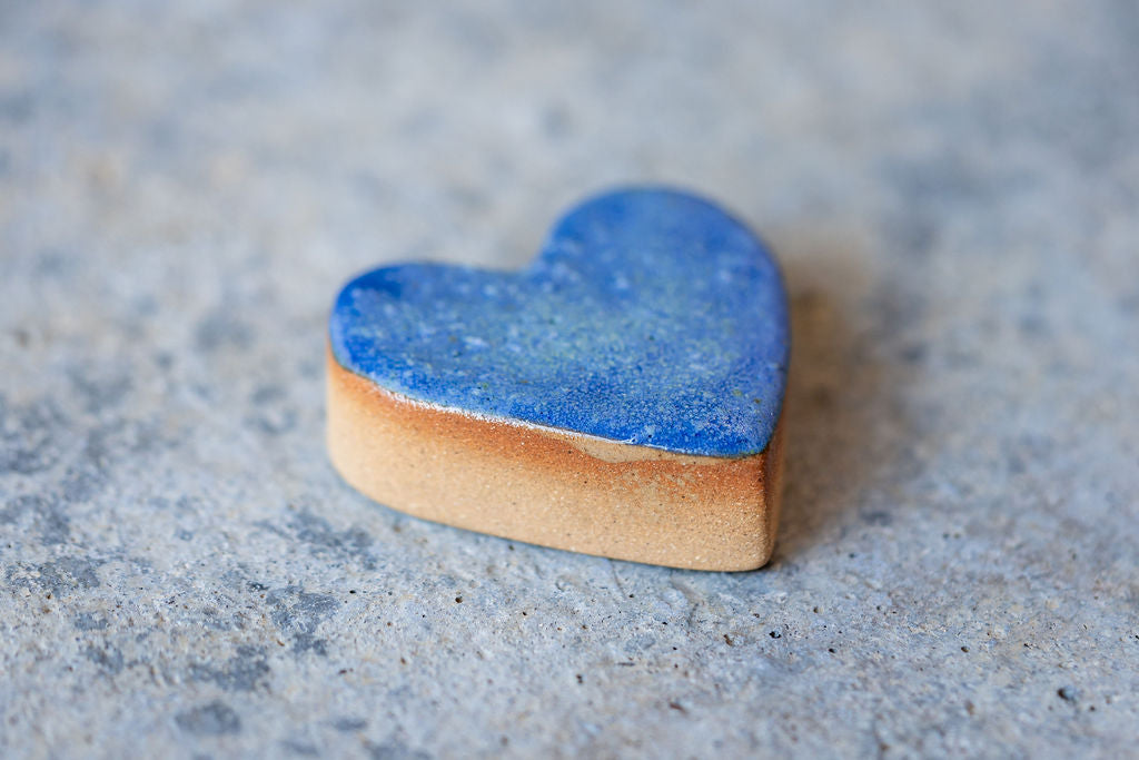 Circular Memorial Tile - Minimalist Ceramic Tribute with Ash-Infused Heart