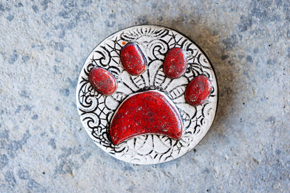 Lace-Patterned Circular Pet Memorial Tile - Textured Ceramic Tribute with Paw Print