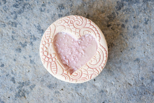 Lace Detail Pet Memorial Pebble - Natural Ceramic Tribute with Colored Texture