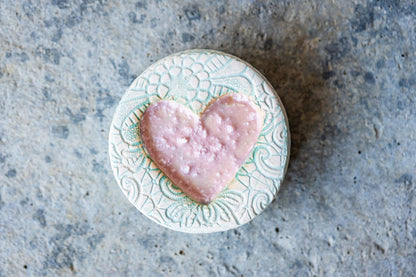 Lace Detail Pet Memorial Pebble - Natural Ceramic Tribute with Colored Texture