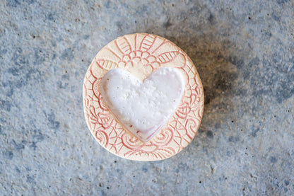 Lace Detail Pet Memorial Pebble - Natural Ceramic Tribute with Colored Texture