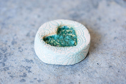 Lace Detail Pet Memorial Pebble - Natural Ceramic Tribute with Colored Texture