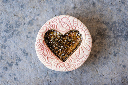 Lace Detail Pet Memorial Pebble - Natural Ceramic Tribute with Colored Texture